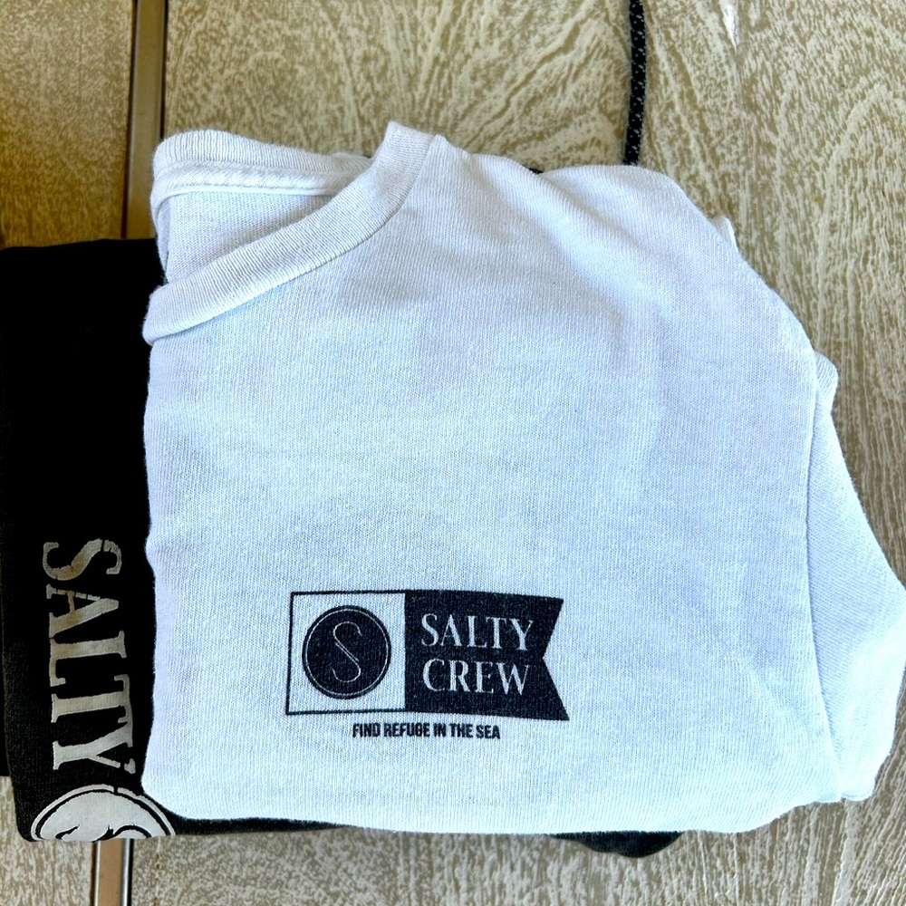 Salty Crew outfit